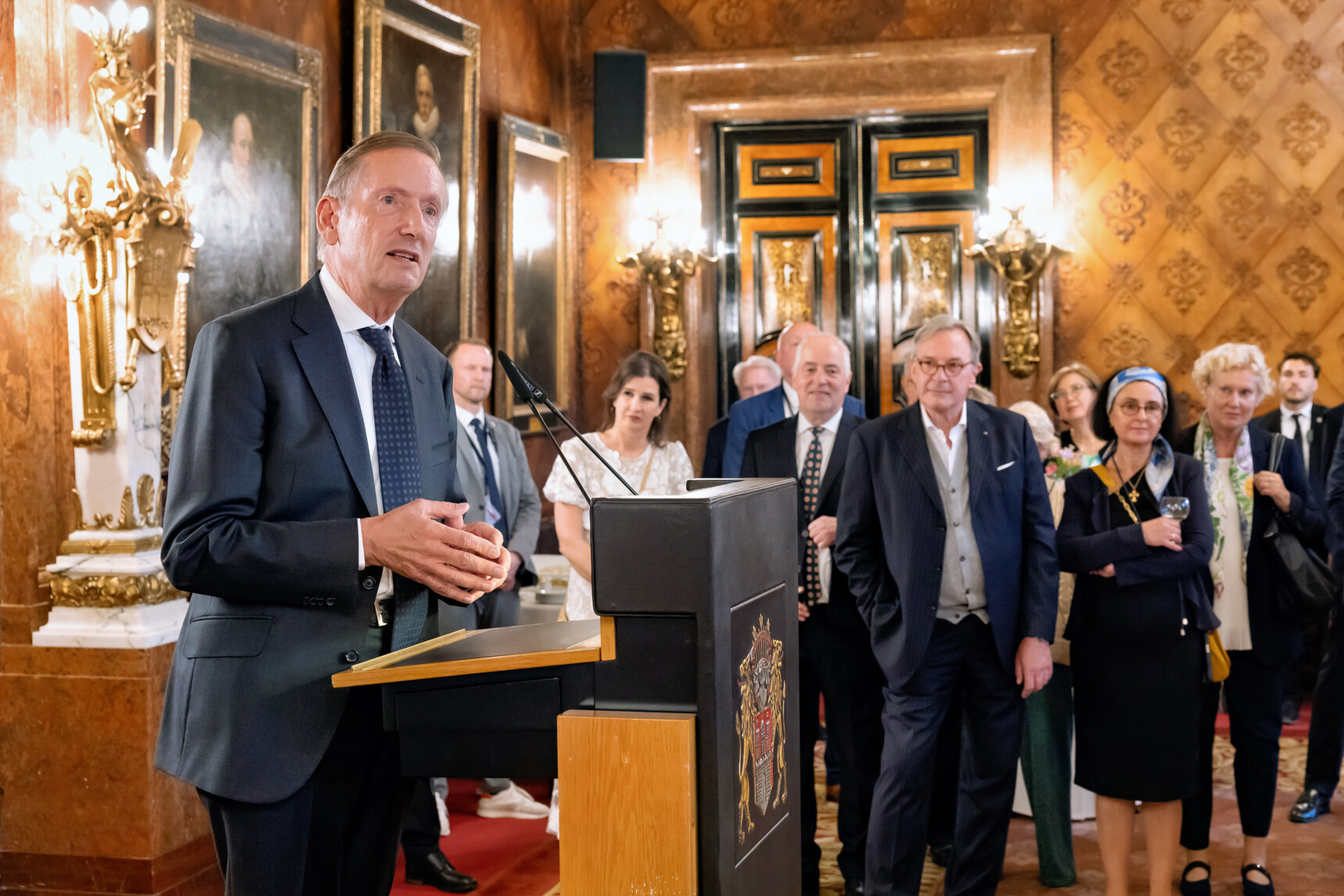 HamburgAmbassador Matthias Kleinhempel spricht beim Senatsempfang 2025