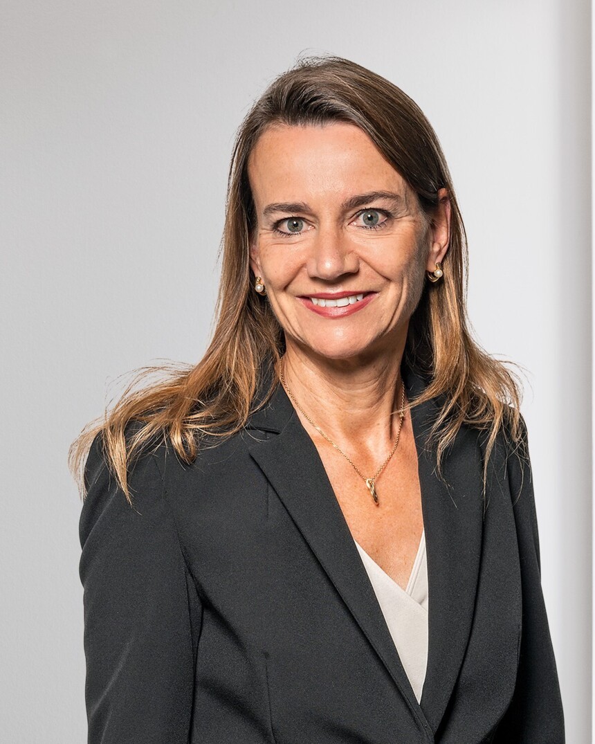 Schweizer Flagge mit weißem Kreuz auf rotem Hintergrund.