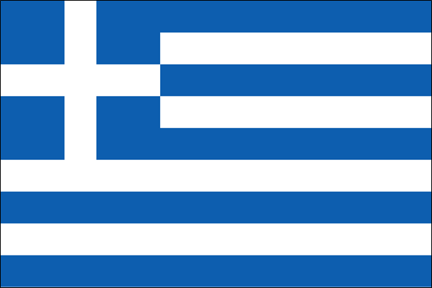 Flagge Griechenlands mit neun blauen und weißen Streifen und weißem Kreuz auf blauem Quadrat oben links.